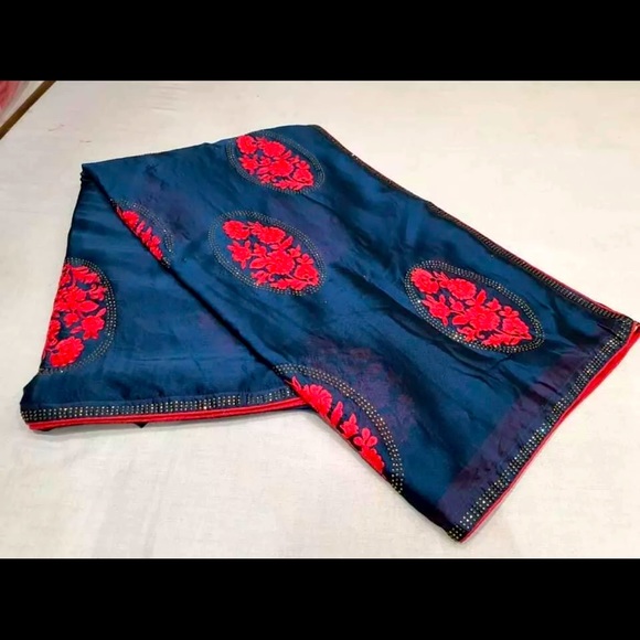 Beautiful Blue Embroidered Sequin Saree No Blouse - Picture 2 of 3